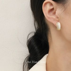 Ubei cats eye earring